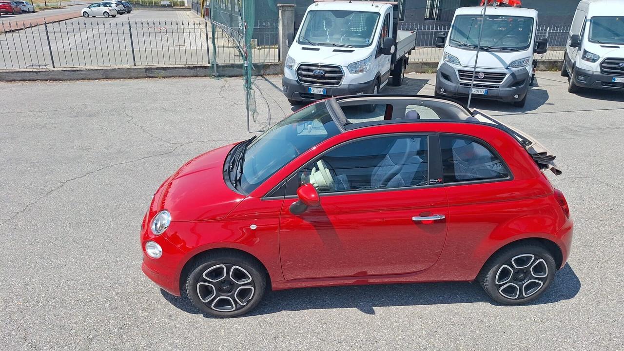 Fiat 500 C 1.0 Hybrid Red SOLI 32.000 KM!!!