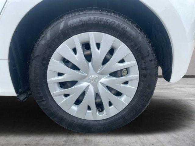 TOYOTA Yaris 1.0 5 porte Active