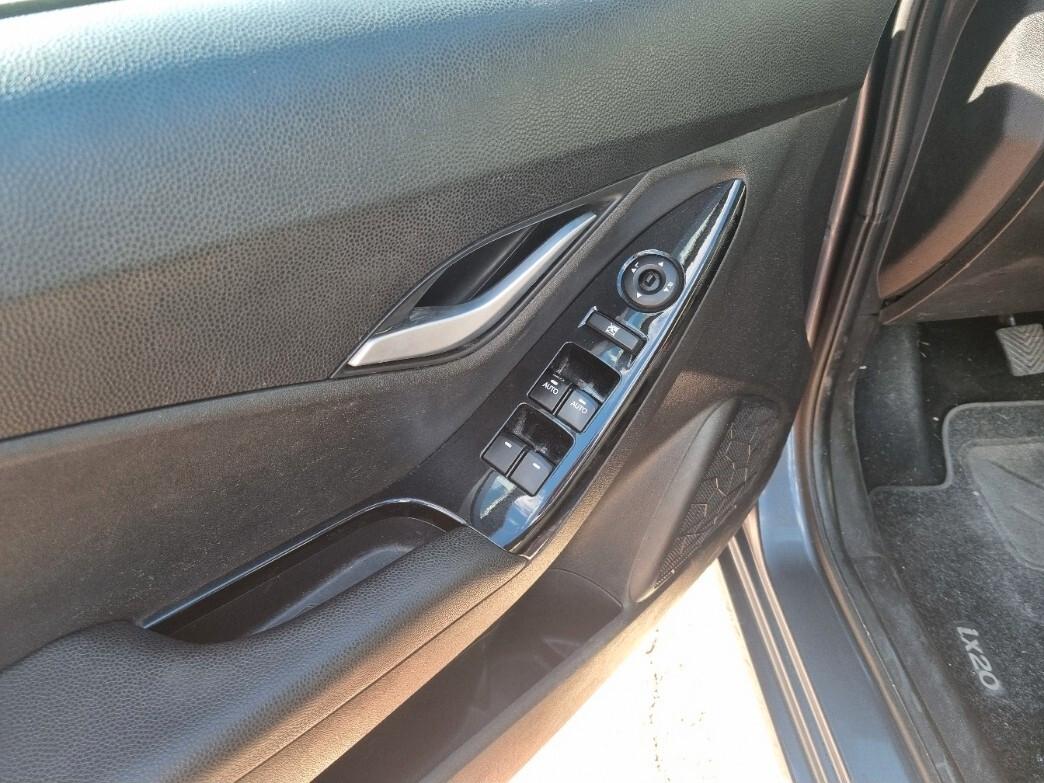 Hyundai iX20 1.4 CRDI 90 CV APP MODE