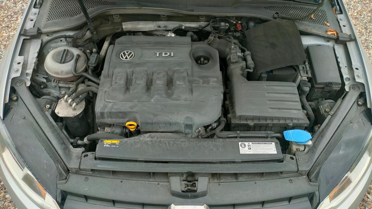 Volkswagen Golf 5 Porte Golf 5p 1.6 tdi Highline Executive (business) 110cv dsg