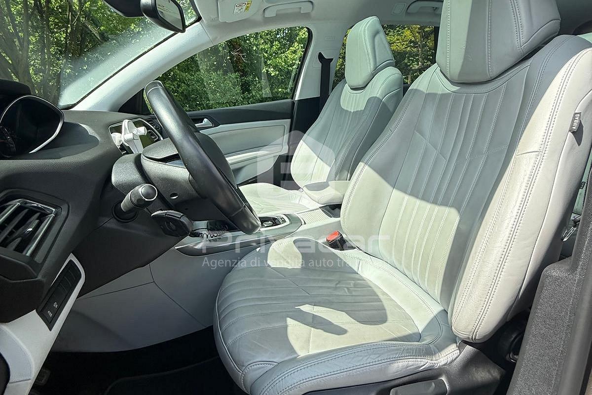 PEUGEOT 308 PureTech Turbo 130 S&S SW Allure