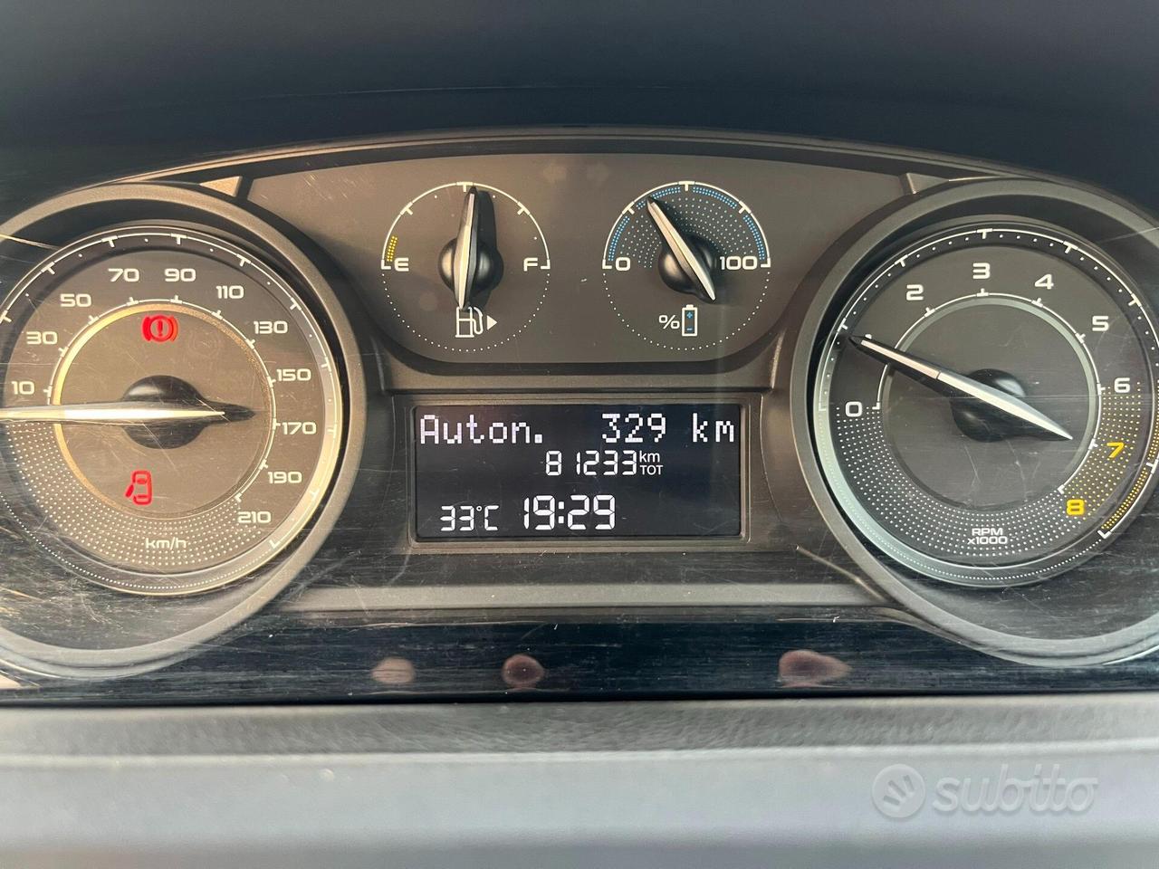 Lancia Ypsilon 1.0 FireFly 5 porte S&S Hybrid Gold