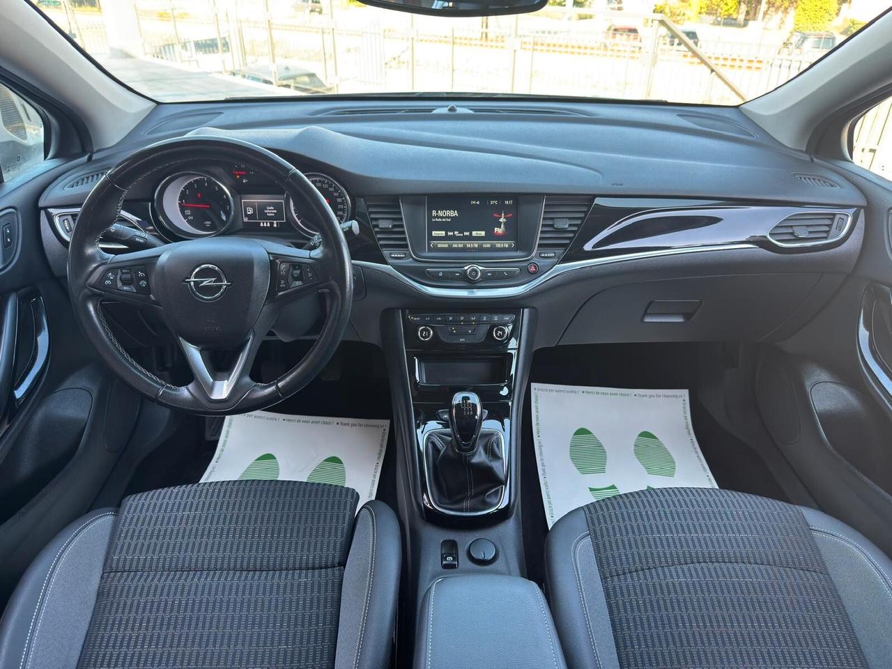 Opel Astra 1.2 Turbo 110 CV 5 porte Business Elegance