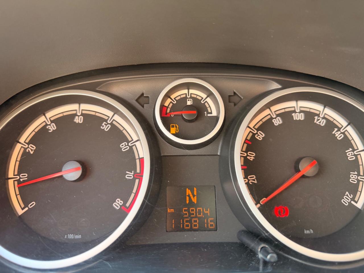 Opel Corsa 1.2 5 porte Club CAMBIO AUTOMATICO