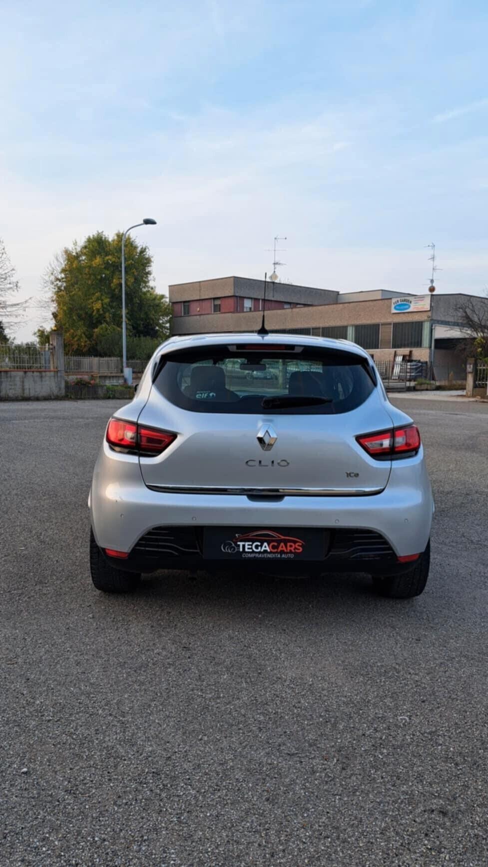 Renault Clio 1.2 16V 5 porte GPL Yahoo!