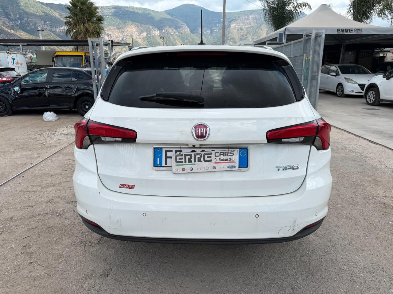 FIAT TIPO SW 2016 1.6 DIESEL 120 CV *LEGGI