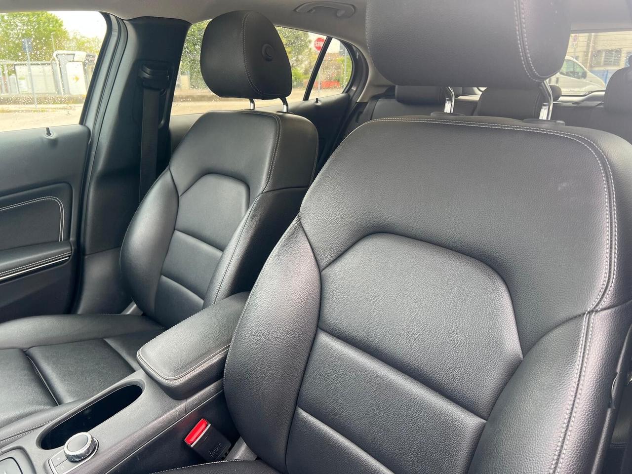 Mercedes-benz GLA 180 d Automatic Enduro