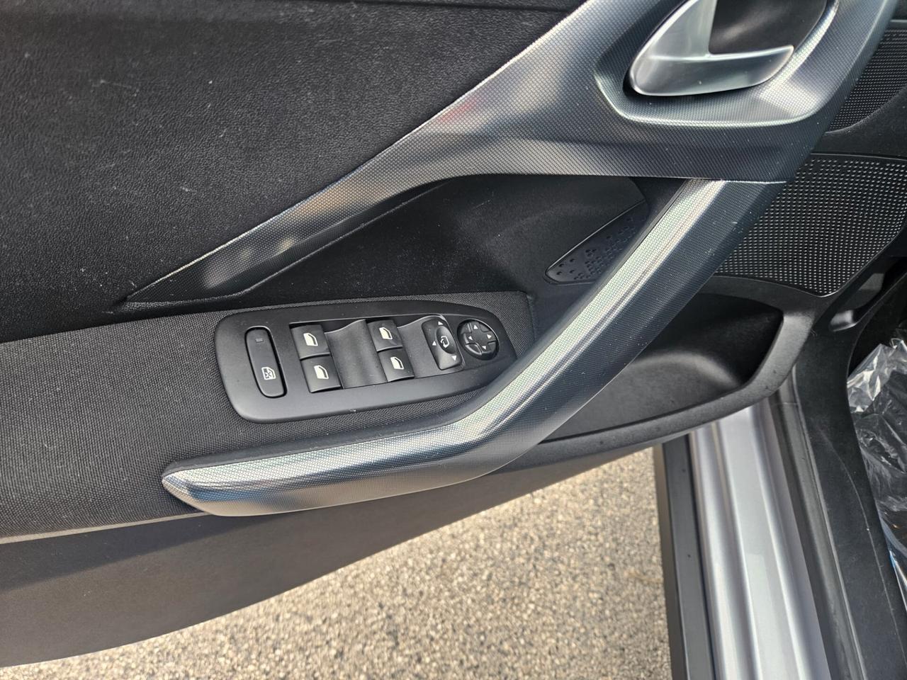 Peugeot 2008 PureTech 82 S&S Allure