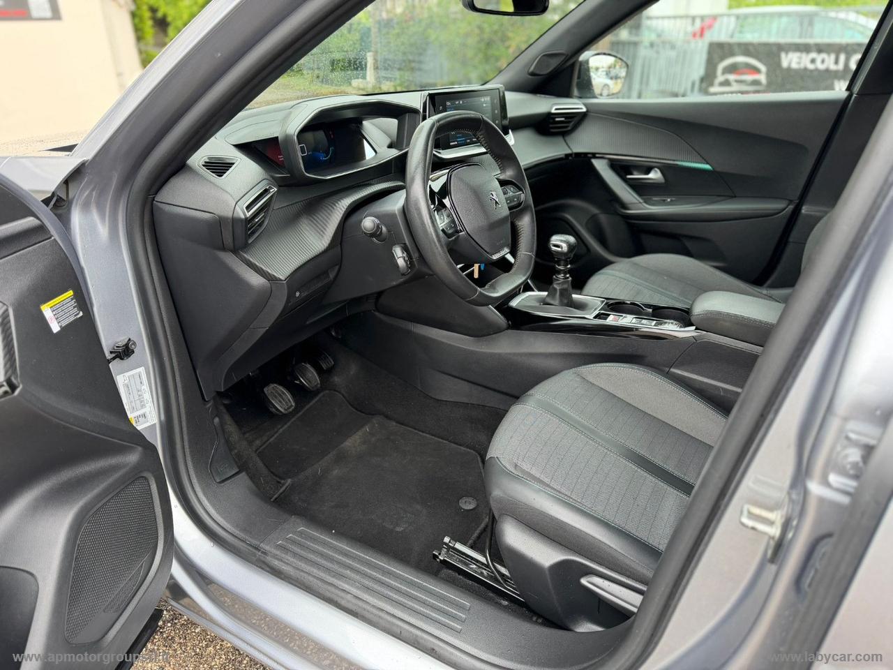 PEUGEOT 2008 PureTech 100 S&S Allure Pack