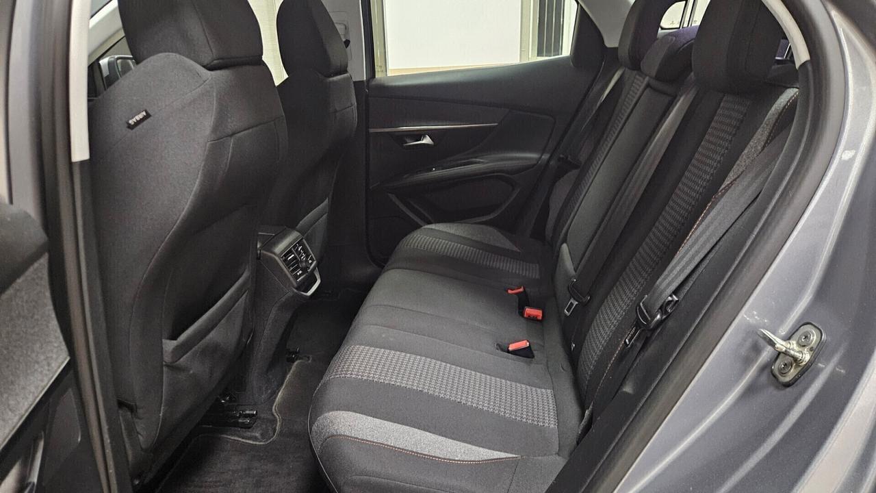 Peugeot 3008 BlueHDi 120 S&S Business