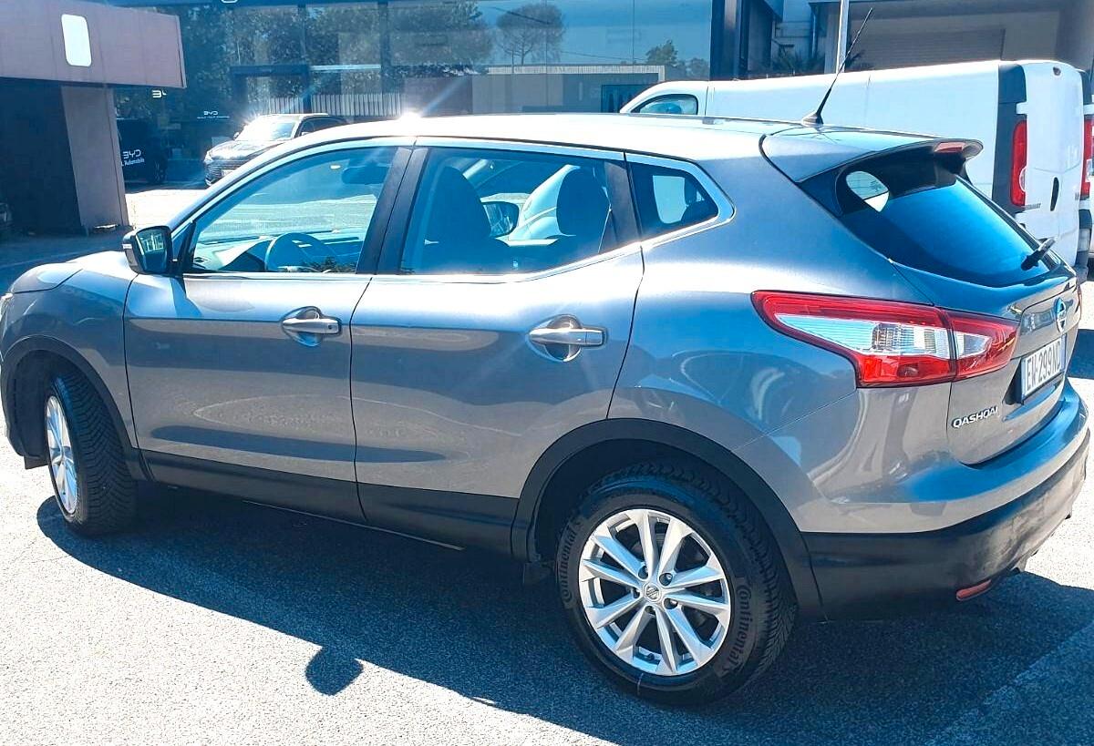Nissan Qashqai 1,5 dCi-UNICO PROPR-NAVI-TELEC-4 REVISIONI