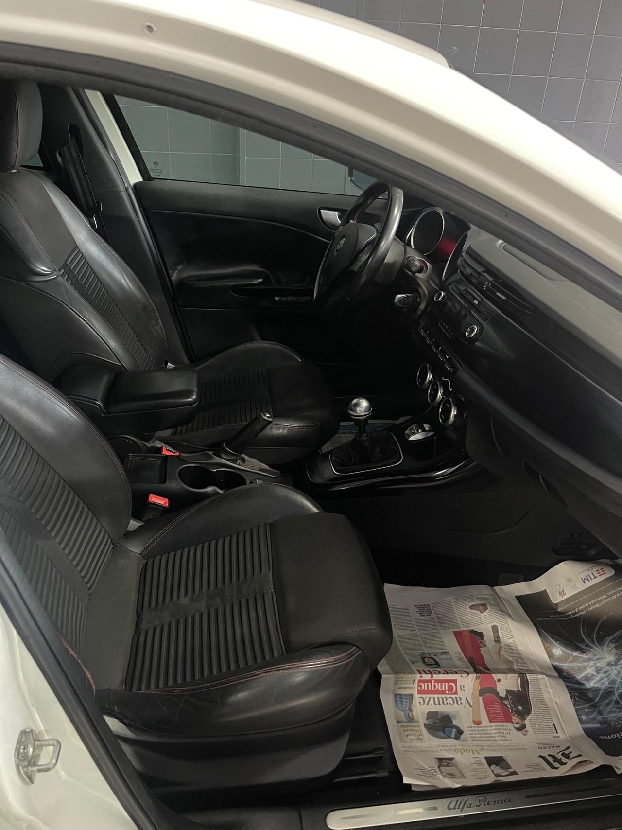 Alfa Romeo Giulietta 1.6 JTDm-2 105 CV Distinctive