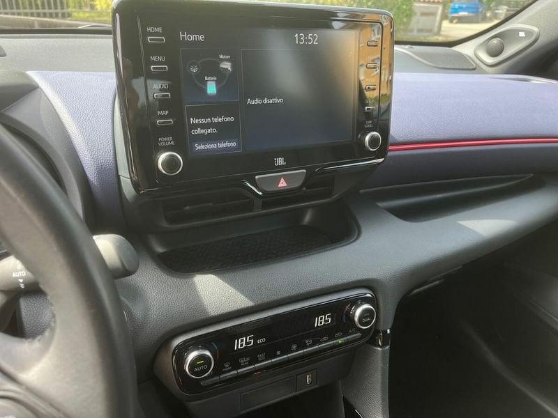 Toyota Yaris Hybrid Energy MY21