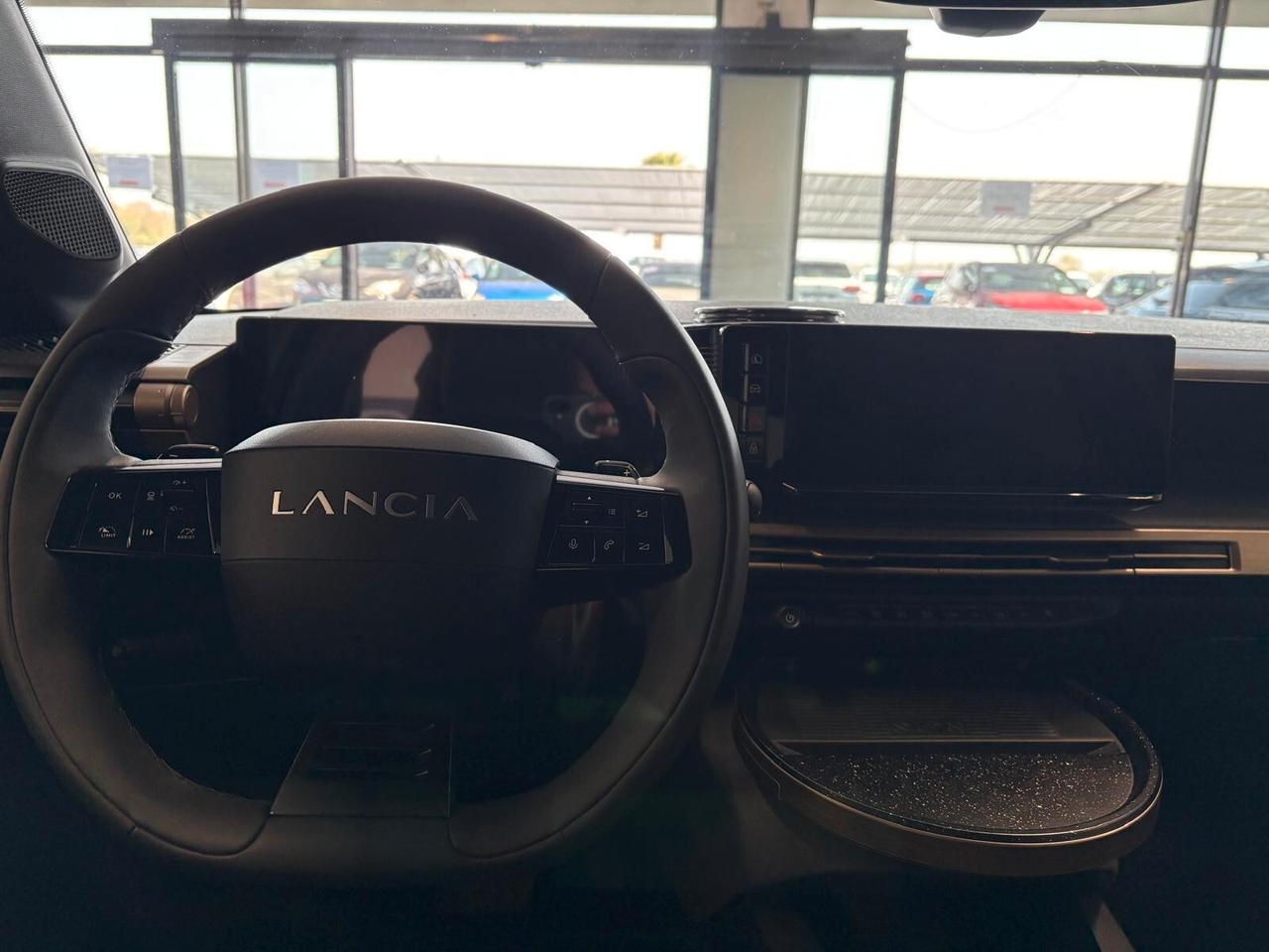 Lancia Ypsilon LX Hybrid 110 e-DCT SPOTICAR