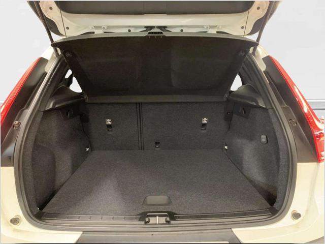 VOLVO XC40 T2 Momentum Core