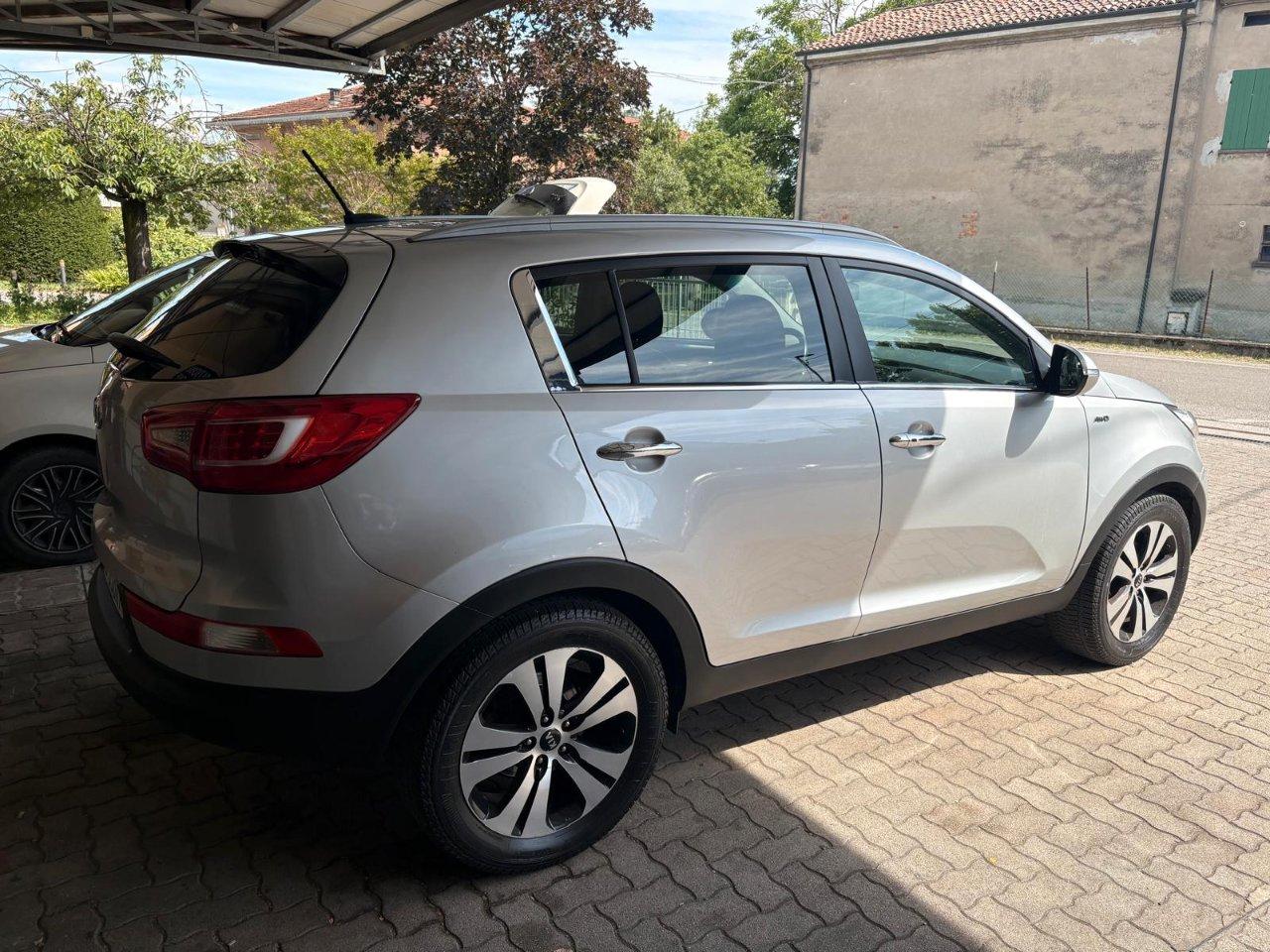 Kia Sportage 2.0 d-cvvt Class awd PANORAMA CAMERA