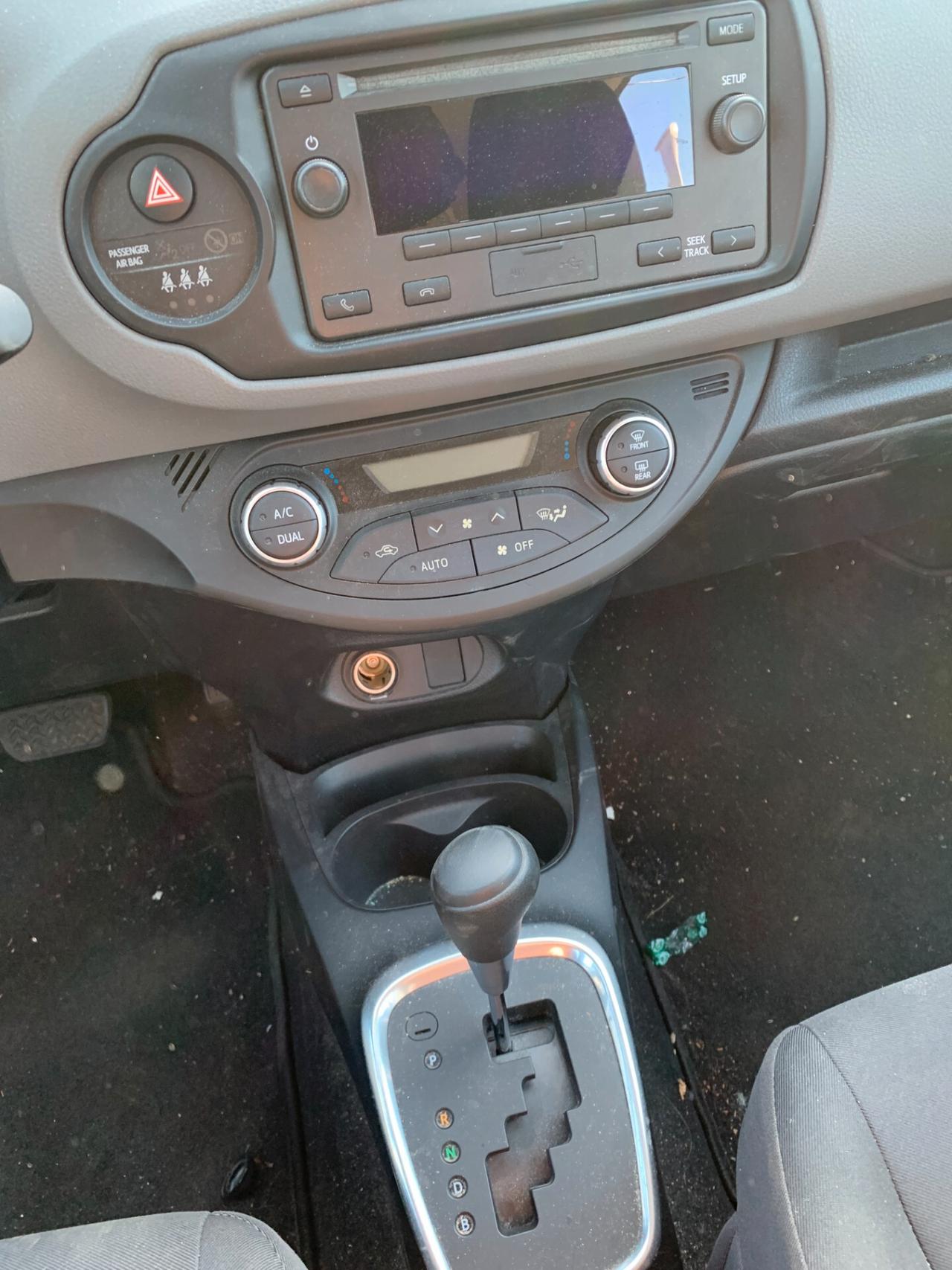 Toyota Yaris 1.5 Hybrid Sinistrata Airbag ok