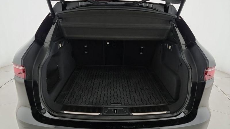 Jaguar F-Pace 2.0 D 163 CV AWD aut. R-Dynamic S
