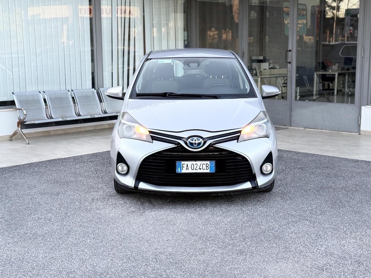 Toyota Yaris 1.5 Hybrid 75CV E6 Neo. Automatica - 2015