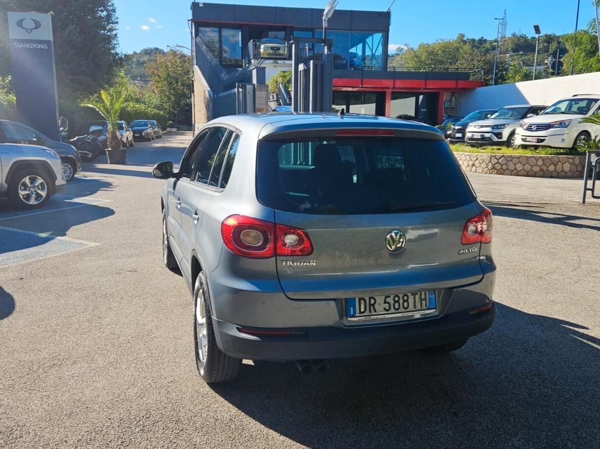 Volkswagen Tiguan 2.0 16V TDI DPF Sport & Style (18°)