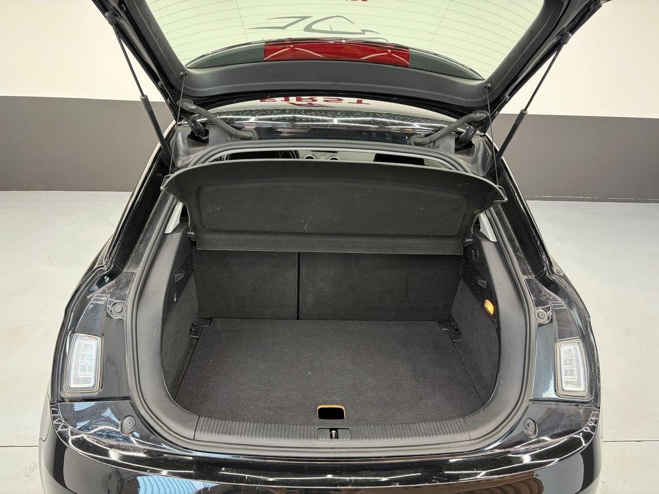 Audi A1 1.6 TDI S line edition plus