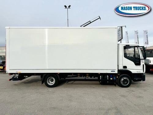 IVECO EUROCARGO 75-210P, furgonato con sponda, 2021, km 69.000