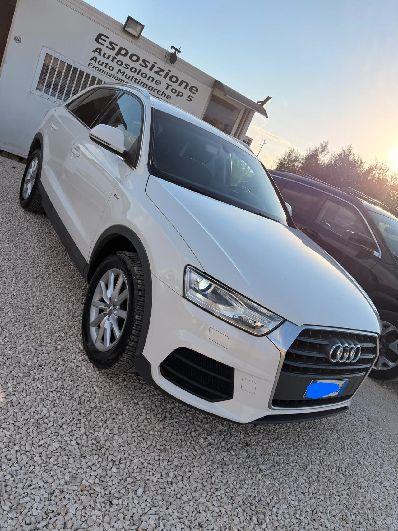 Audi Q3 2.0 TDI 150 CV anno 2016 con gancio traino