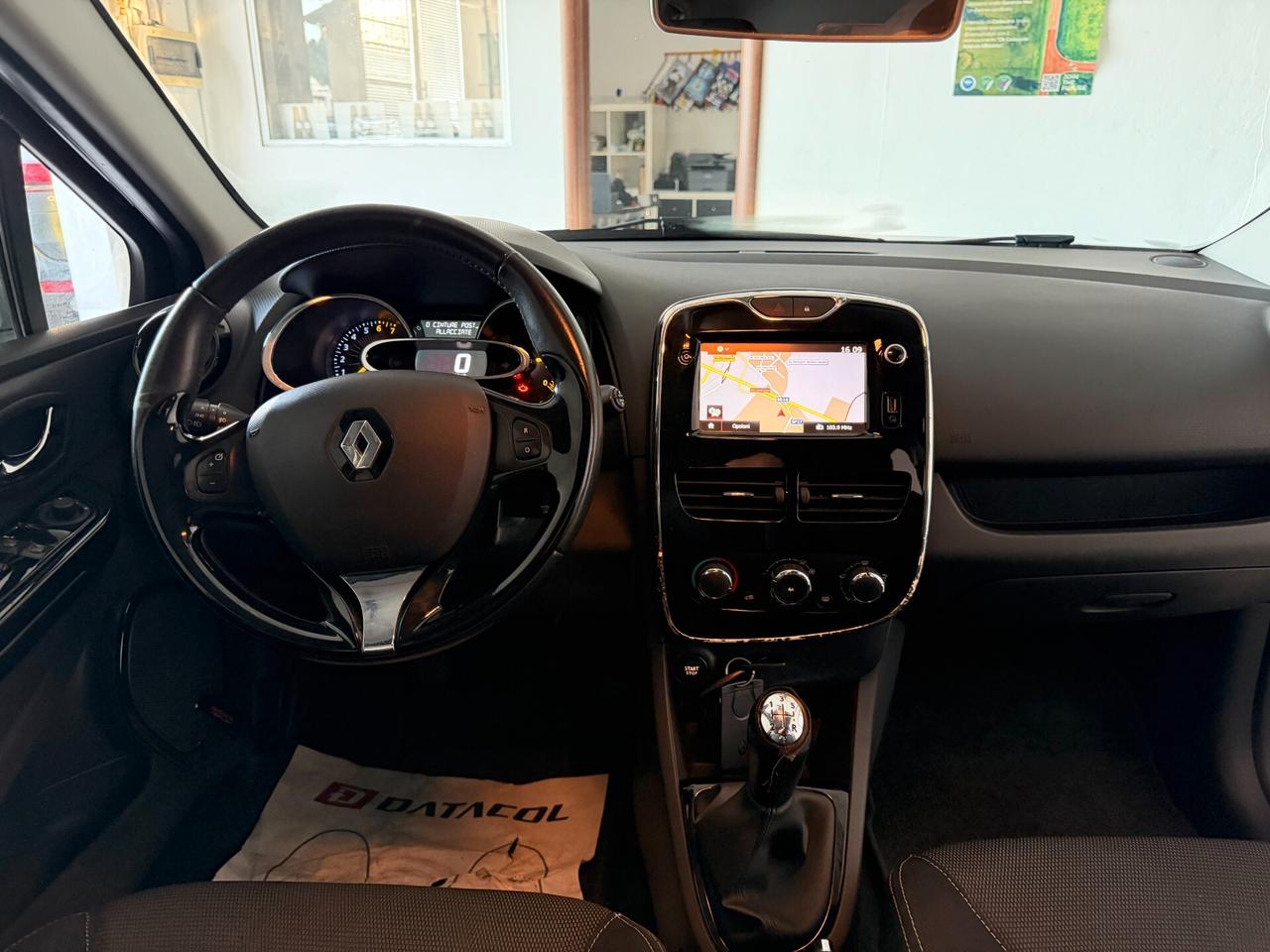 Renault Clio 2014 1.2 75CV 5 porte Live OK NEOPATENTATI