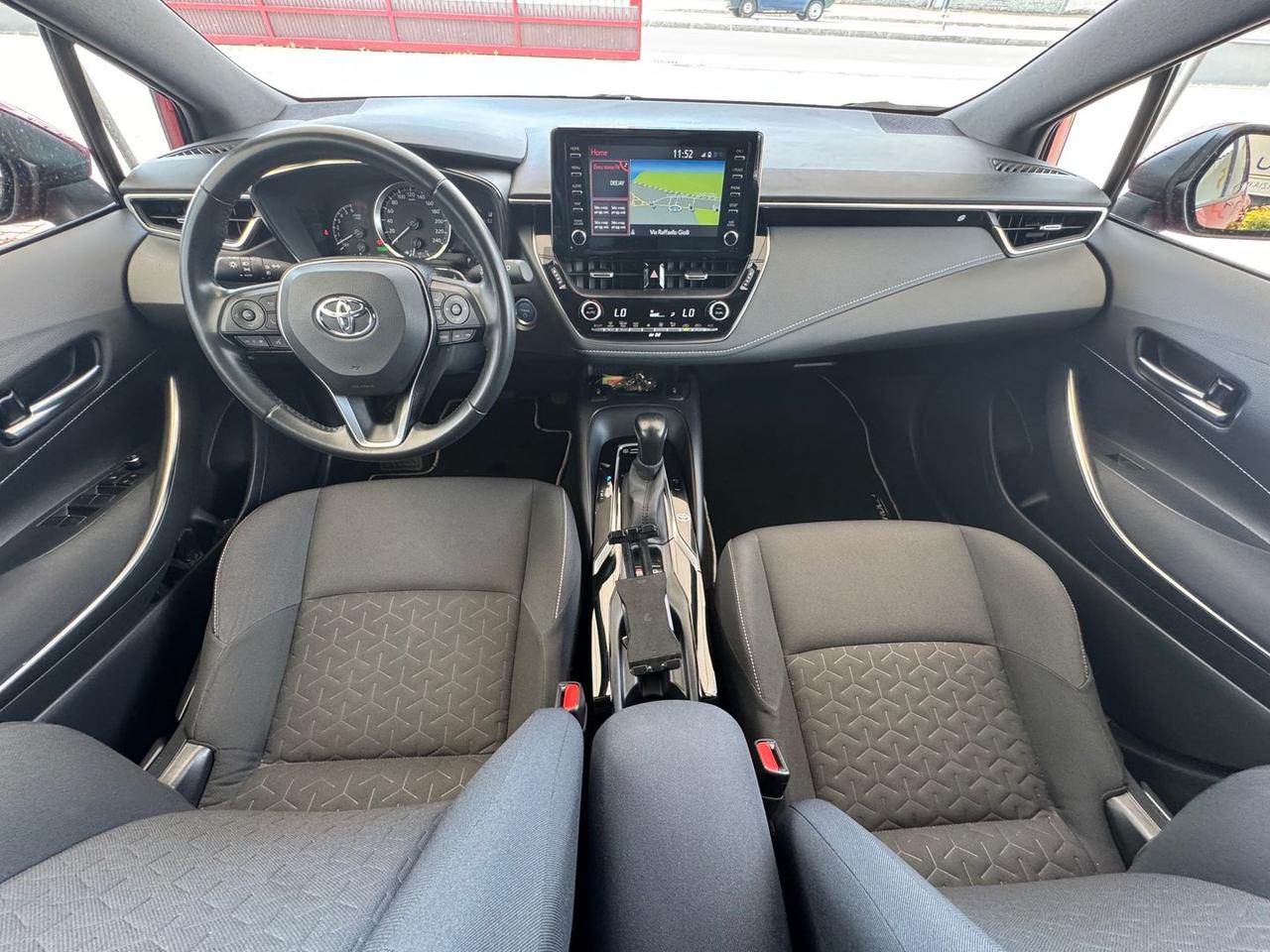 Toyota Corolla Business 2.0 VVT-i HEV #5754