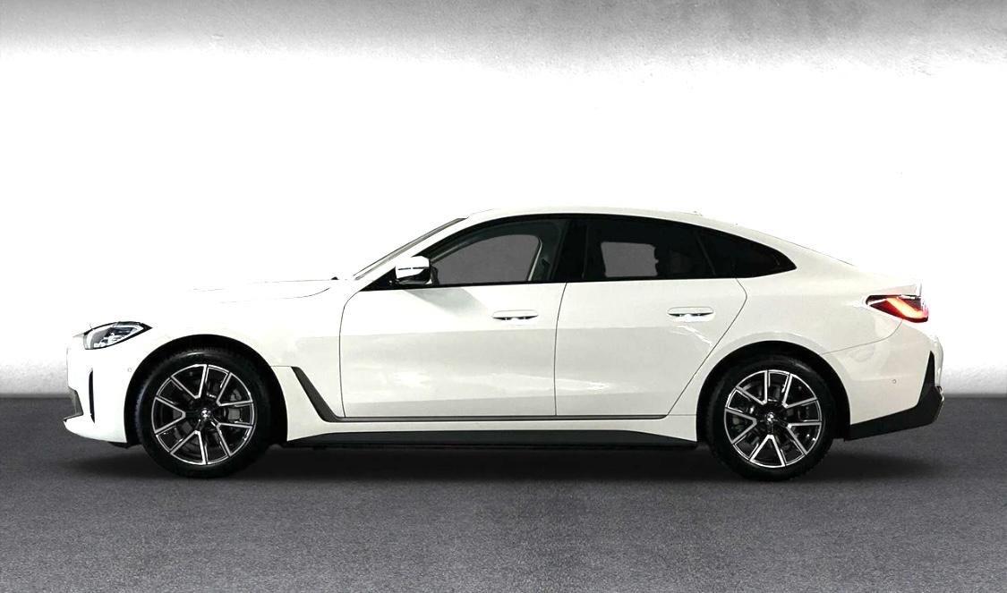 Bmw I4 35