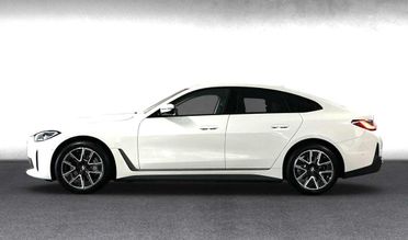 Bmw I4 35