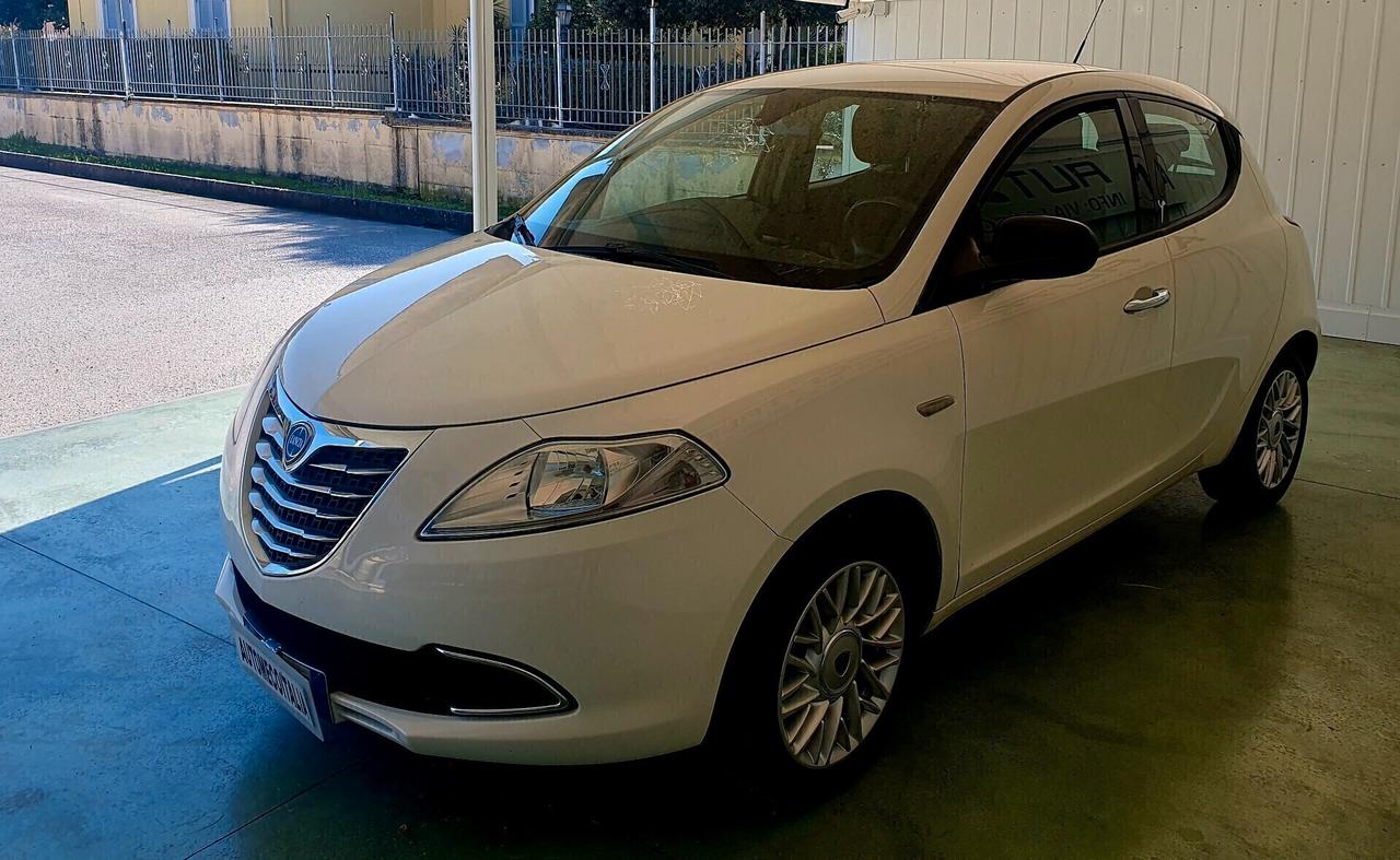 Lancia Ypsilon 1.2 BENZ. -2015- KM. 117.400