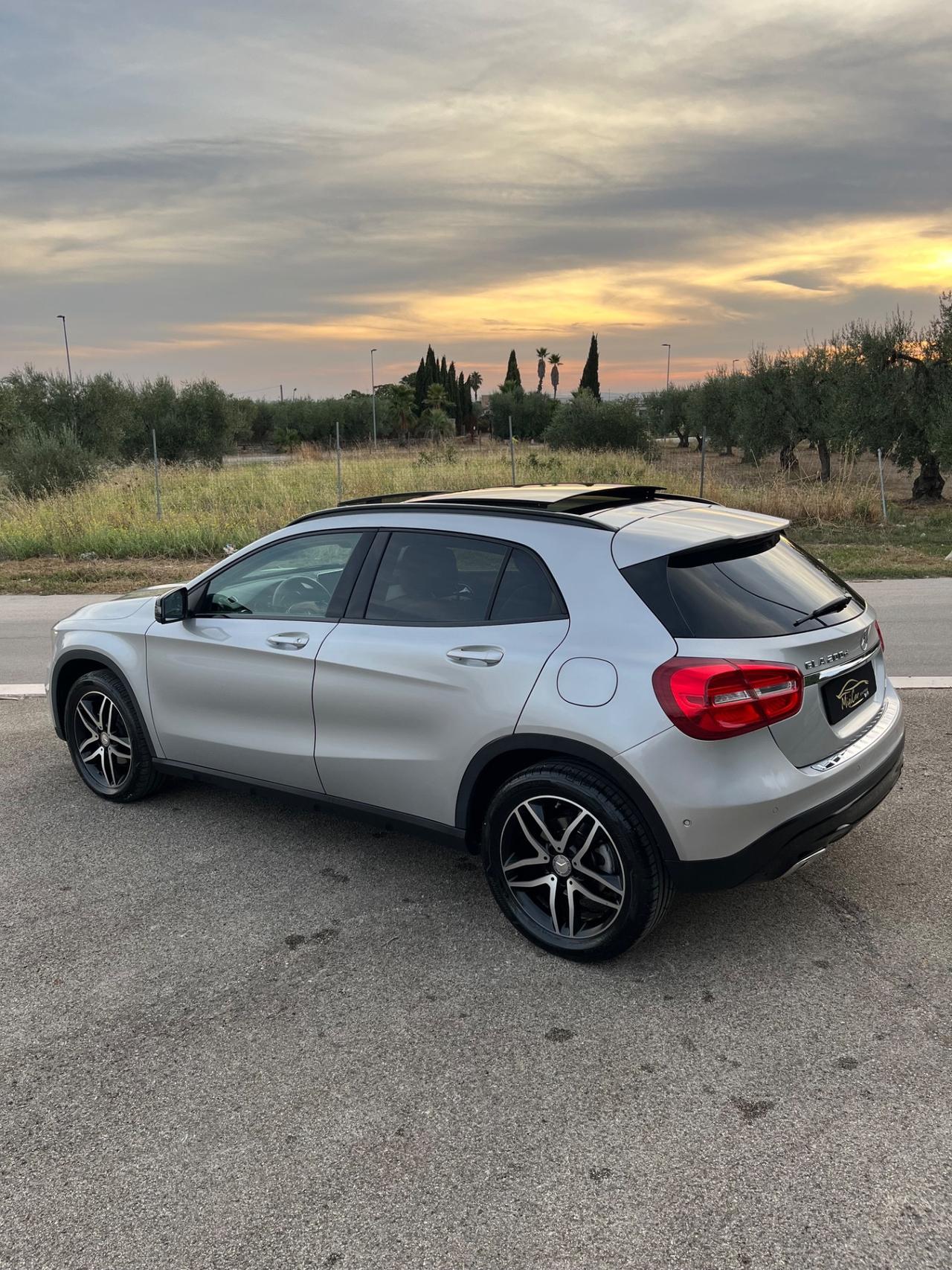 Mercedes-benz GLA 200 d Automatic Enduro Night edition