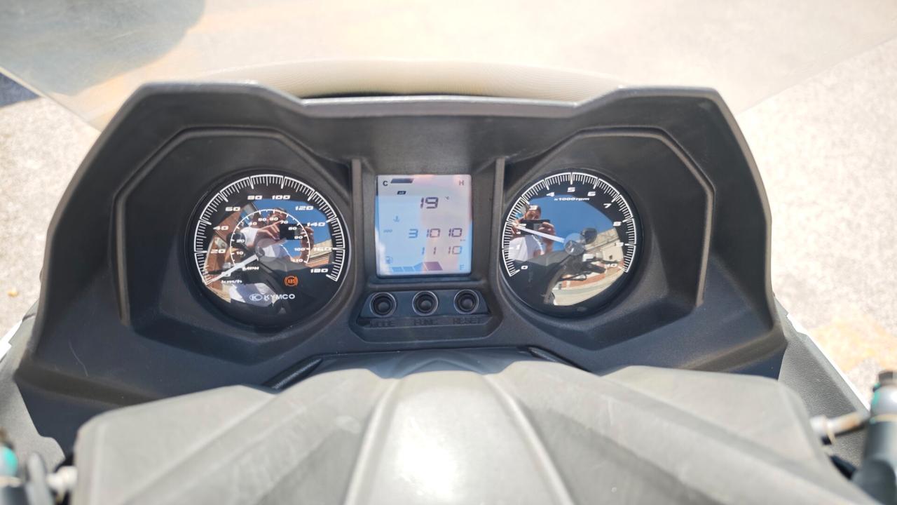 Tenuto maniacale Kymco X-Town 300i 300cc