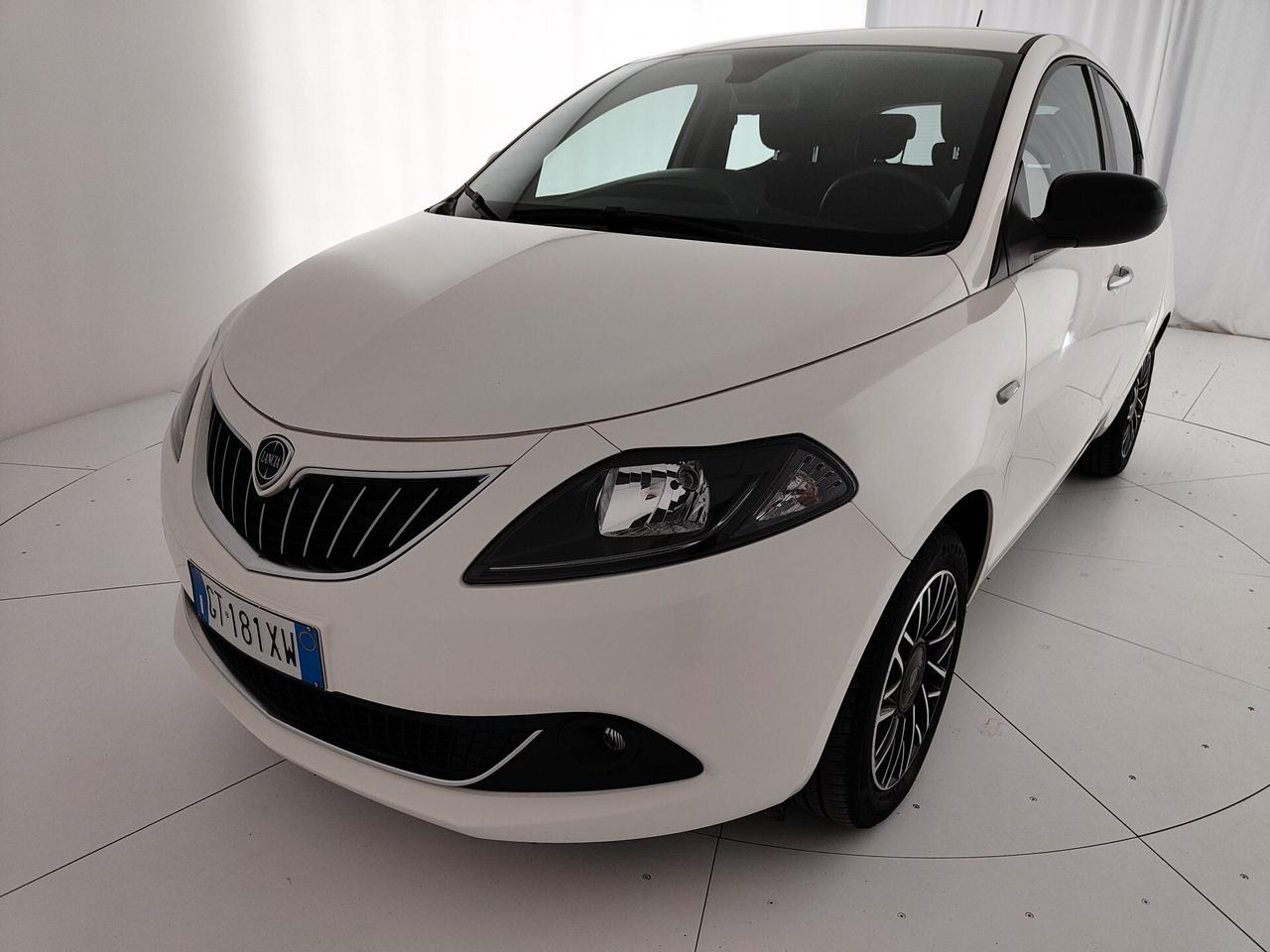Lancia Ypsilon 1.0 FireFly 5 porte S&S Hybrid Platino