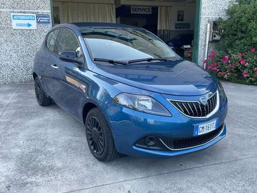 Lancia Ypsilon 1.0 FireFly 5p Hybrid Silver UNIPRO*NEOPATENTATI