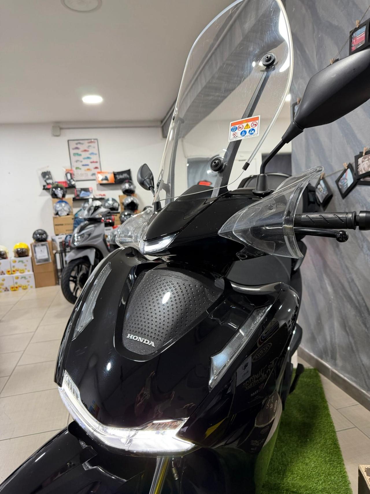 Honda SH 350 0 SINISTRI