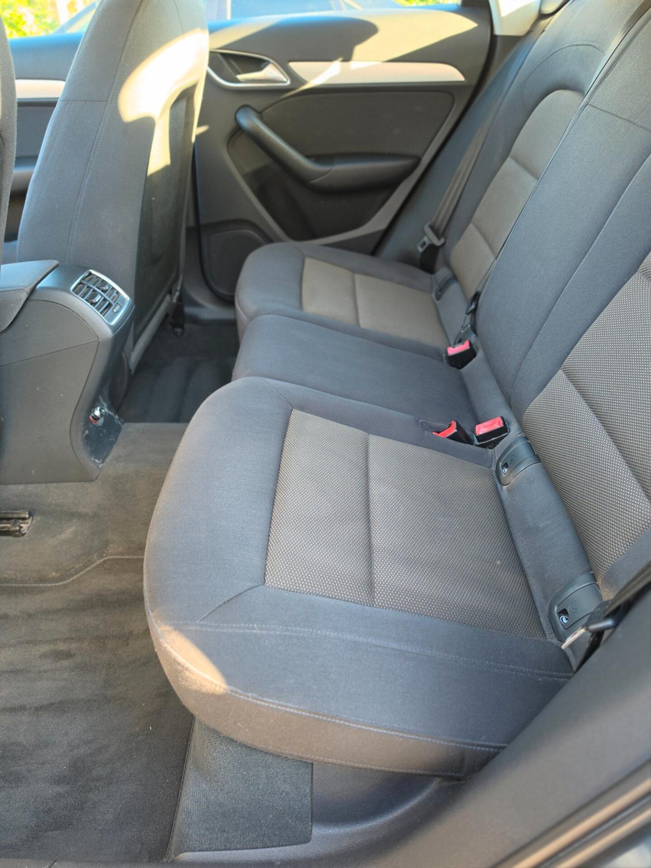 Audi Q3 2.0 TDI Business