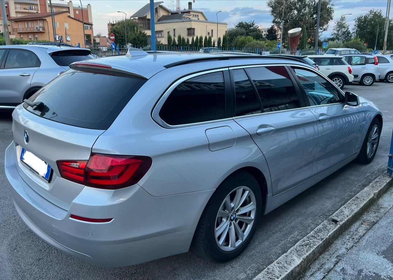 Bmw 520 520d Touring Futura automatica tetto panoramico