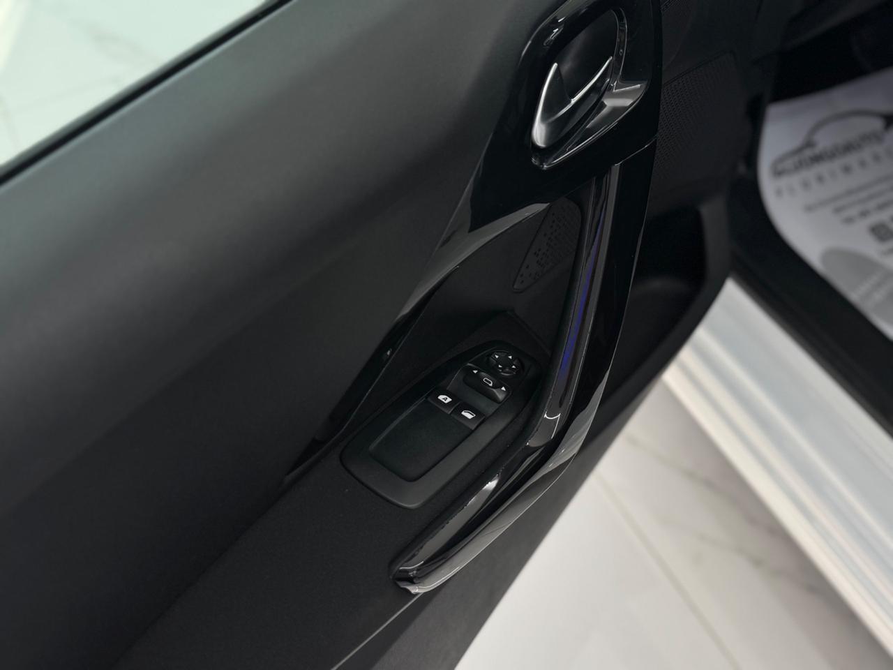 Peugeot 208 1.4 HDi 68Cv Allure-Iper Full