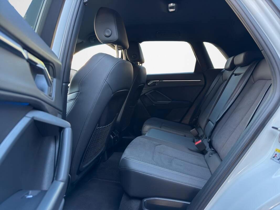 Audi Q3 35 2.0 tdi S line edition s-tronic