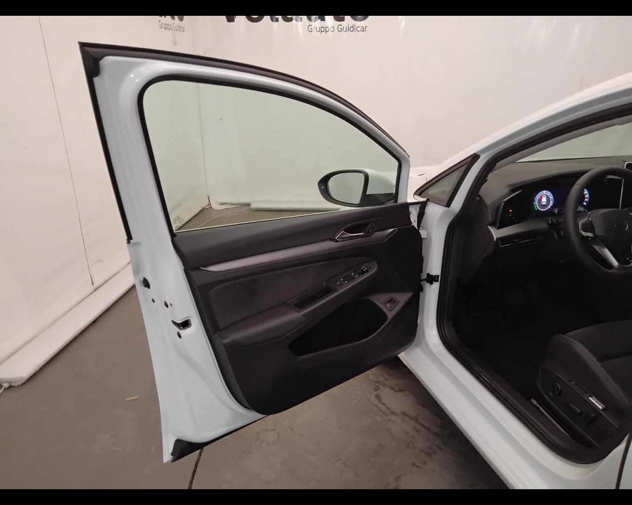 VOLKSWAGEN Golf VIII 2024 - Golf 1.5 tsi ehybrid Style 204cv dsg
