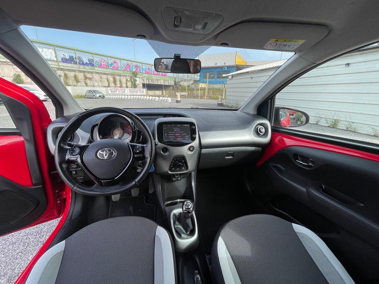 Toyota Aygo 1.0 69 CV x-play SOLO 58 MILA KM