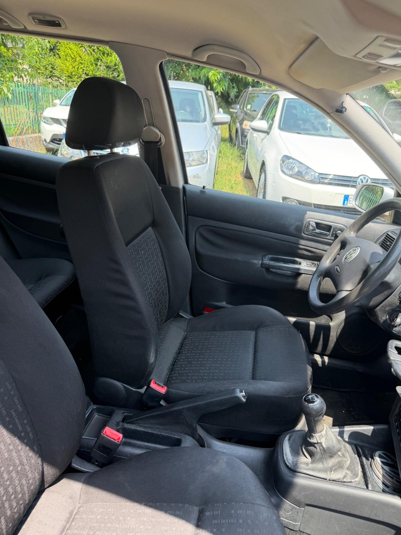 Volkswagen GOLF 1.4 KMCERT INTROVABILE