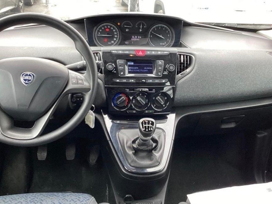 Lancia Ypsilon Silver Plus Hybrid 1.0 FireFly 70cv “IN ARRIVO”