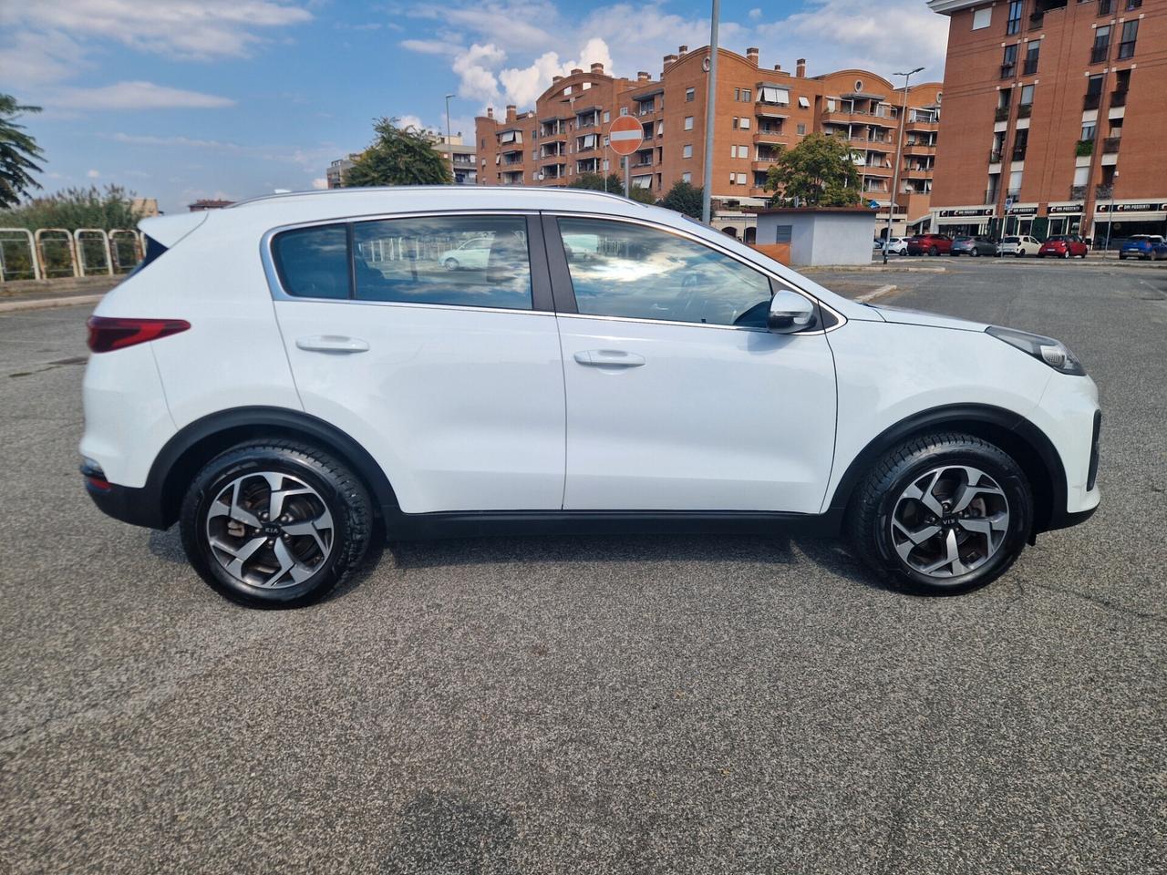 Kia Sportage 1.6 136cv Ibrida/diesel automatica
