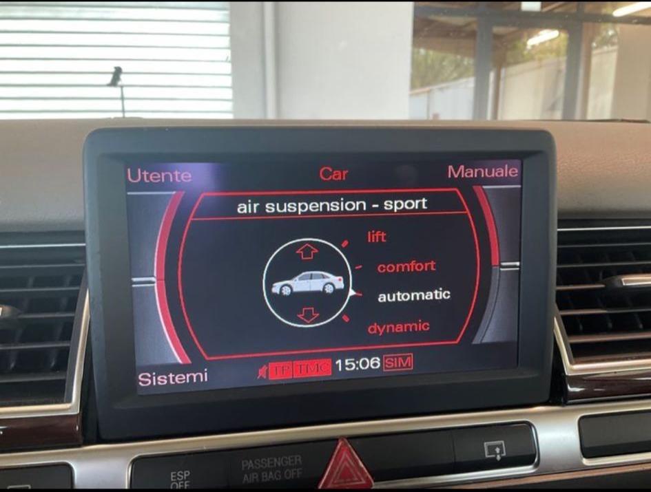 Audi A8 4.2 V8 quattro tiptronic
