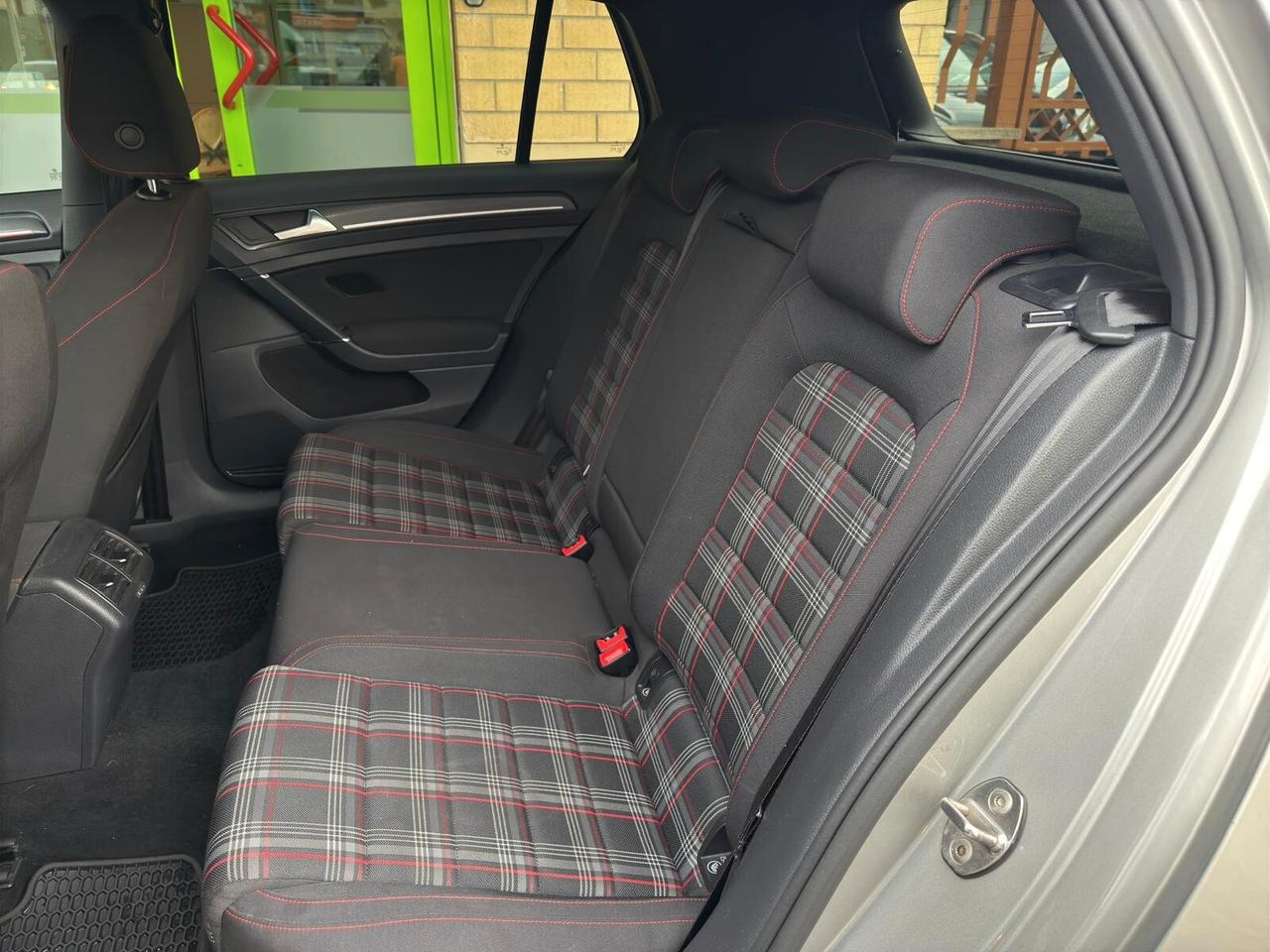 Volkswagen Golf GTI Performance 2.0 245 CV TSI DSG 5p. BMT