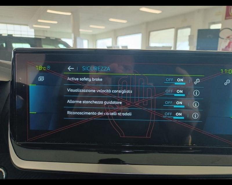 Peugeot 2008 e- Allure Pack 100kW