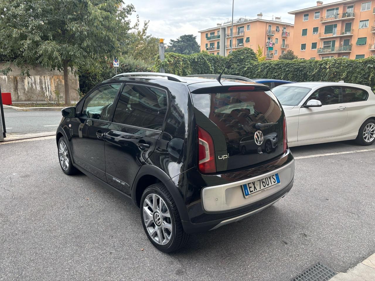 Volkswagen up! 1.0 75 CV 5p. cross PREZZO REALE TAGLIANDI VW